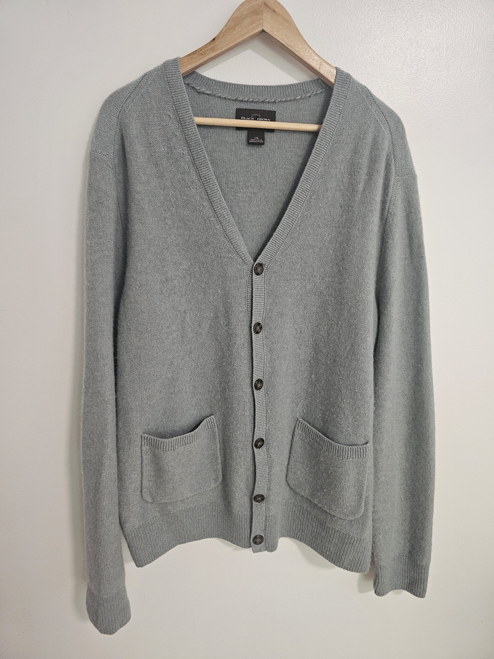 Black Brown Men's Light Blue V-Neck Button Cardigan Lamb's Wool Blend Size L